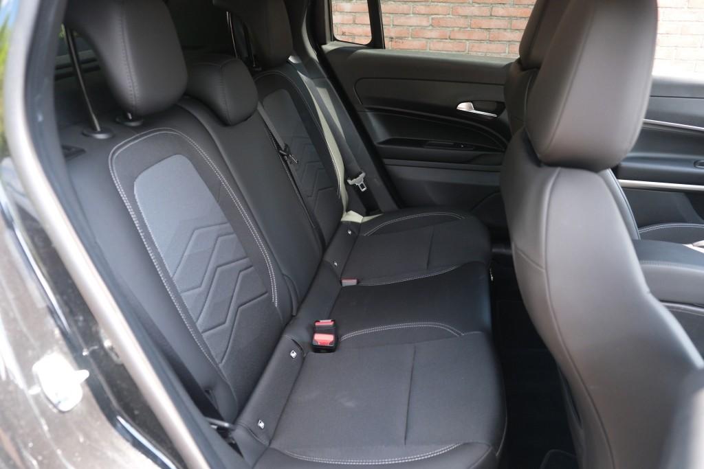 Jeep Avenger 1.2 100pk Summit | App Connect | Adaptive Cruise | Full LED | Camera | Blind Spot | PDC afbeelding 3