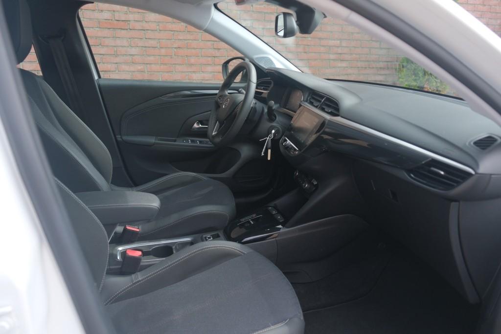 Opel Corsa 1.2 Turbo 100pk EAT8 Elegance | App Connect | Airco | Cruise | Camera | PDC | Blind Spot | DAB afbeelding 4