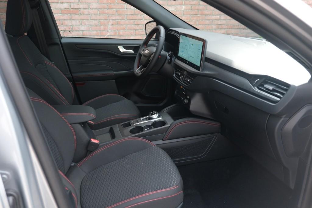 Ford Kuga 2.5 PHEV 243pk Aut. ST-Line | Navi | App Connect | Climate | Camera | Keyless | Dodehoek | Winter Pakket afbeelding 4
