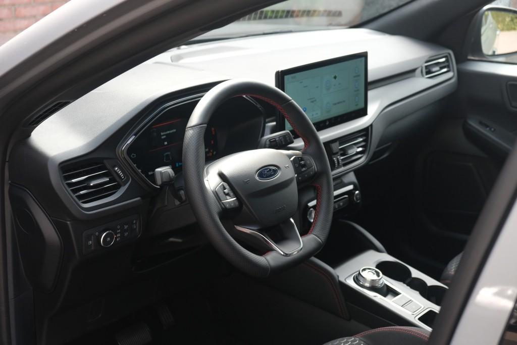 Ford Kuga 2.5 PHEV 243pk Aut. ST-Line | Navi | App Connect | Climate | Camera | Keyless | Dodehoek | Winter Pakket afbeelding 7