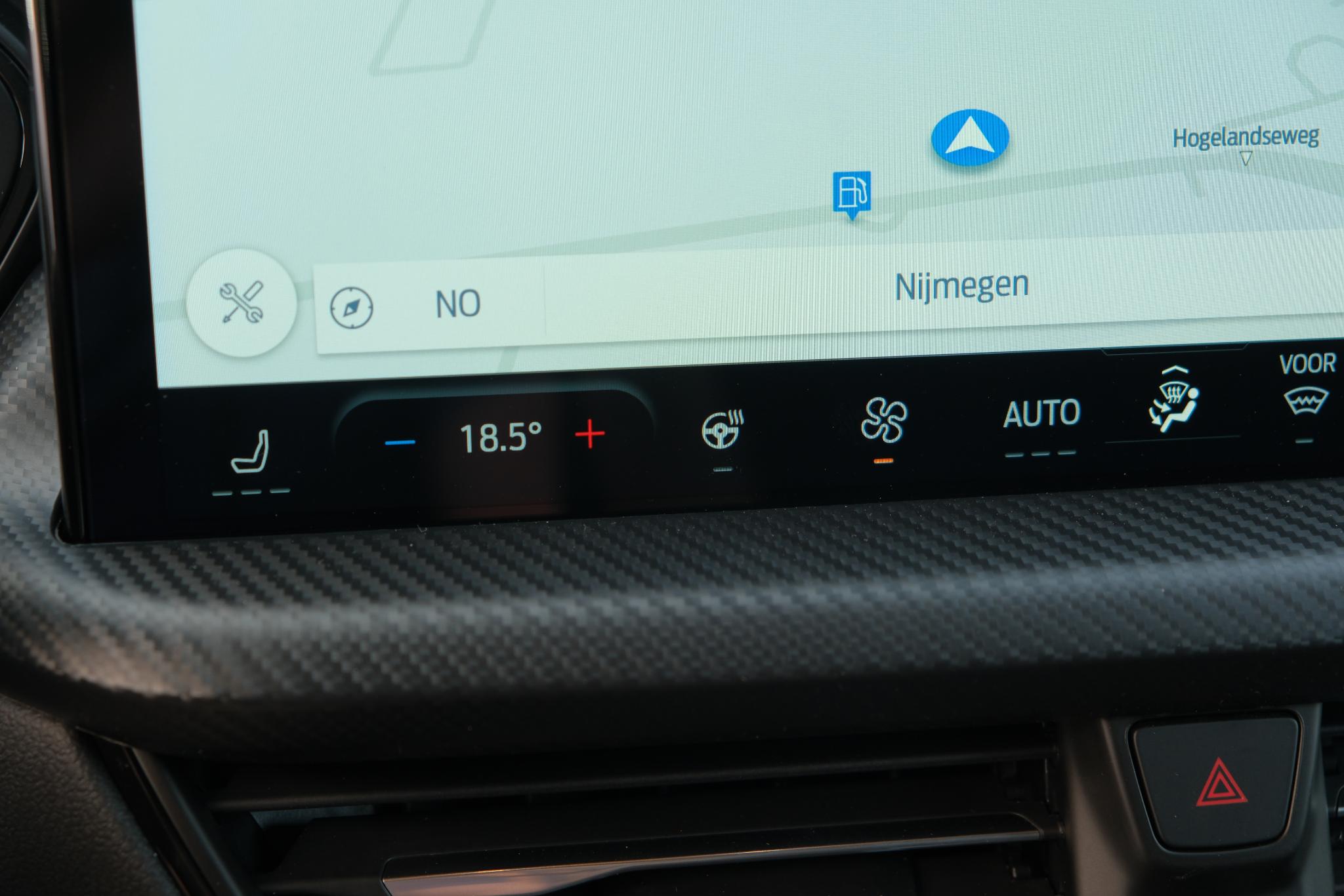 Ford Kuga 2.5 PHEV 243pk Aut. ST-Line | Navi | App Connect | Climate | Camera | Keyless | Dodehoek | Winter Pakket afbeelding 16