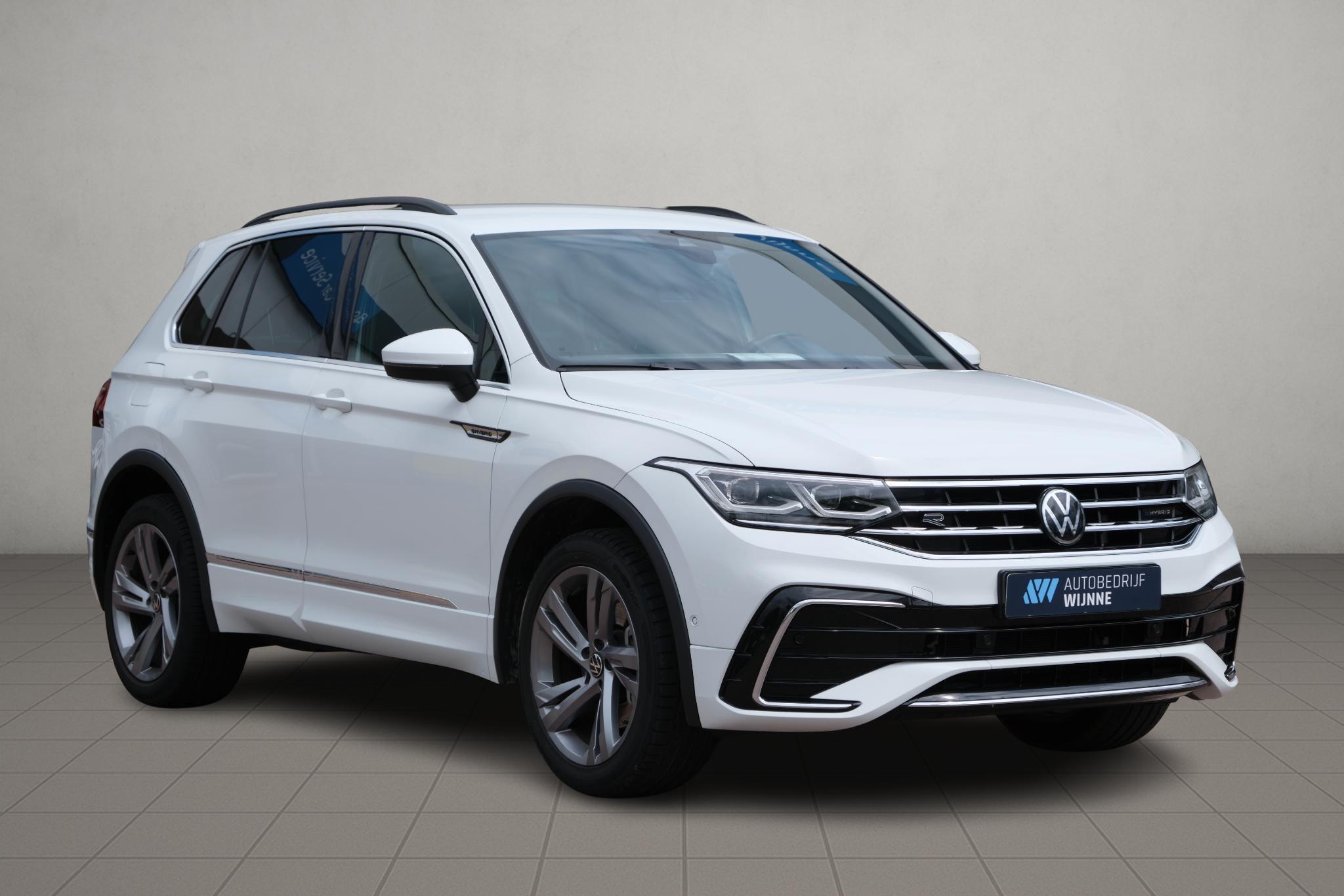 Volkswagen Tiguan 1.4 TSi eHybrid 245pk DSG R-Line Business | Navi | App Connect | Adaptive Cruise | Matrix LED | | Keyless | Camera | Elektrische Achterklep afbeelding 1