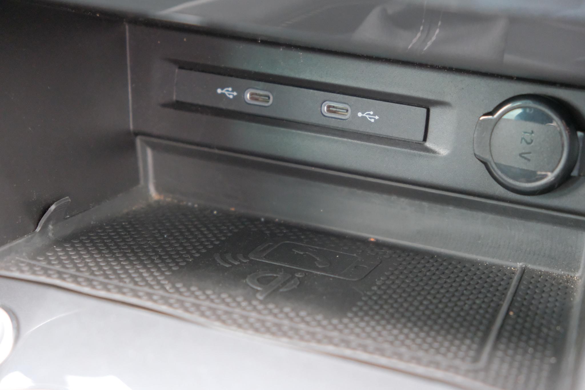 Volkswagen Tiguan 1.4 TSi eHybrid 245pk DSG R-Line Business | Navi | App Connect | Adaptive Cruise | Matrix LED | | Keyless | Camera | Elektrische Achterklep afbeelding 13