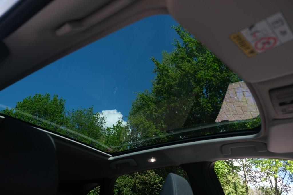 Nissan QASHQAI 1.3 MHEV 158pk Xtronic N-Connecta | Navi | App Connect | Adaptive Cruise | Keyless | 360° Camera | Panoramadak | Elektrische Achterklep | Cold Pack afbeelding 12