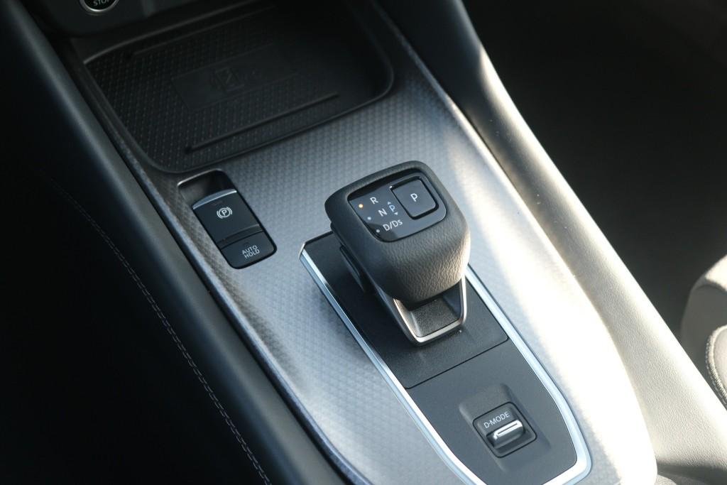 Nissan QASHQAI 1.3 MHEV 158pk Xtronic N-Connecta | Navi | App Connect | Adaptive Cruise | Keyless | 360° Camera | Panoramadak | Elektrische Achterklep | Cold Pack afbeelding 21