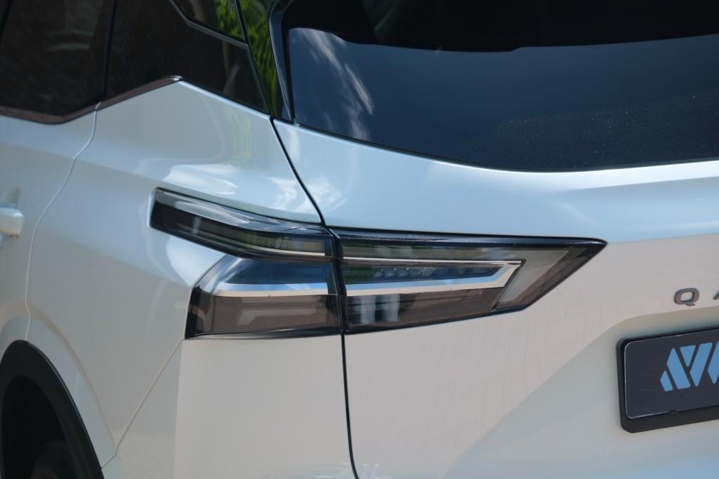Nissan QASHQAI 1.3 MHEV 158pk Xtronic N-Connecta | Navi | App Connect | Adaptive Cruise | Keyless | 360° Camera | Panoramadak | Elektrische Achterklep | Cold Pack afbeelding 27