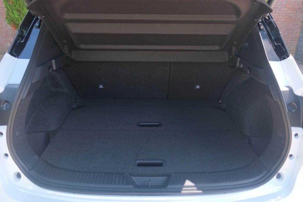Nissan QASHQAI 1.3 MHEV 158pk Xtronic N-Connecta | Navi | App Connect | Adaptive Cruise | Keyless | 360° Camera | Panoramadak | Elektrische Achterklep | Cold Pack afbeelding 29