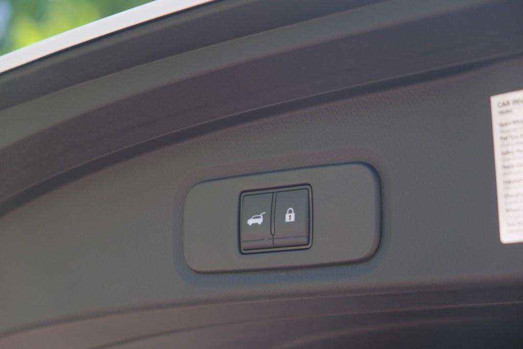 Nissan QASHQAI 1.3 MHEV 158pk Xtronic N-Connecta | Navi | App Connect | Adaptive Cruise | Keyless | 360° Camera | Panoramadak | Elektrische Achterklep | Cold Pack afbeelding 30