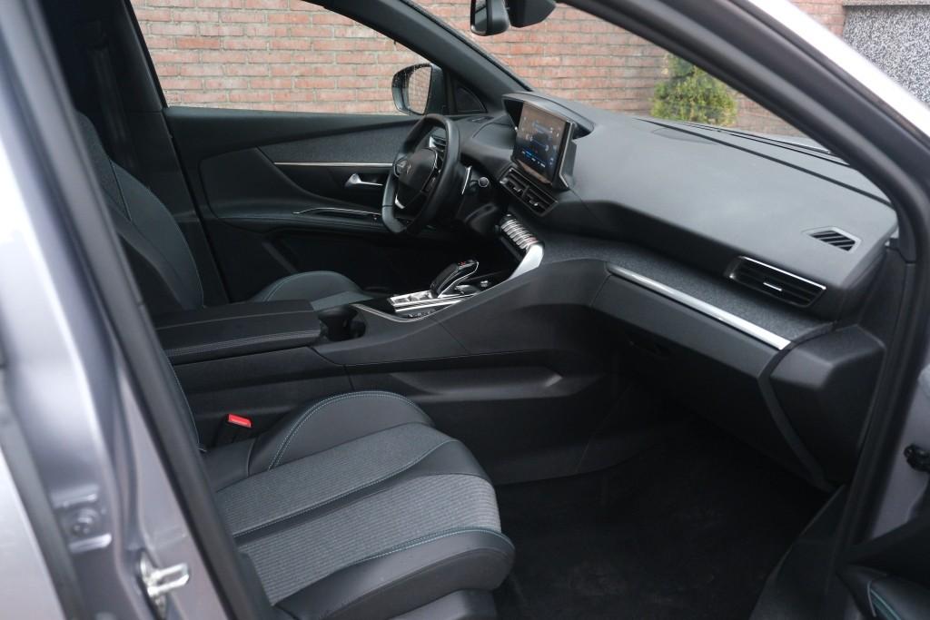 Peugeot 5008 1.2 PureTech 130pk EAT8 Allure | Navi | App Connect | Climate | Cruise | Keyless | Dodehoek afbeelding 5