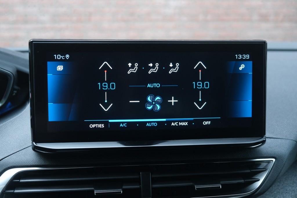 Peugeot 5008 1.2 PureTech 130pk EAT8 Allure | Navi | App Connect | Climate | Cruise | Keyless | Dodehoek afbeelding 17