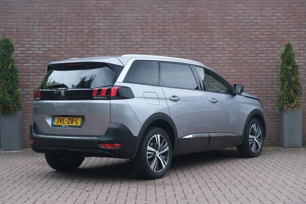 Peugeot 5008 1.2 PureTech 130pk EAT8 Allure | Navi | App Connect | Climate | Cruise | Keyless | Dodehoek afbeelding 30