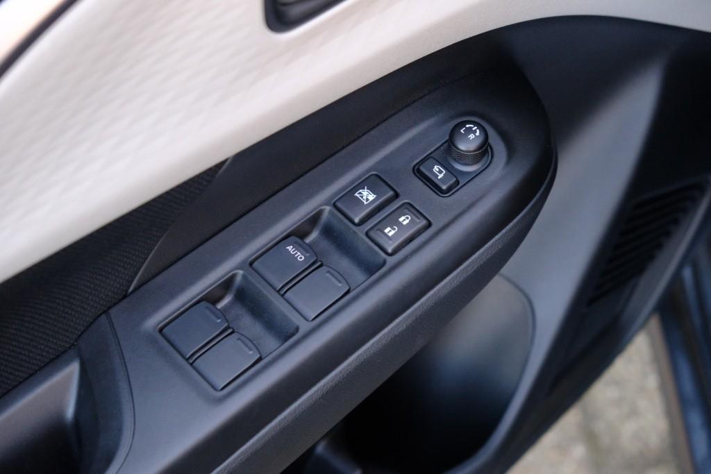 Suzuki Swift 1.2 83pk Style Smart Hybrid | Navi | App Connect | Climate | Adaptive Cruise | Camera | Keyless | Stoelverwarming afbeelding 22