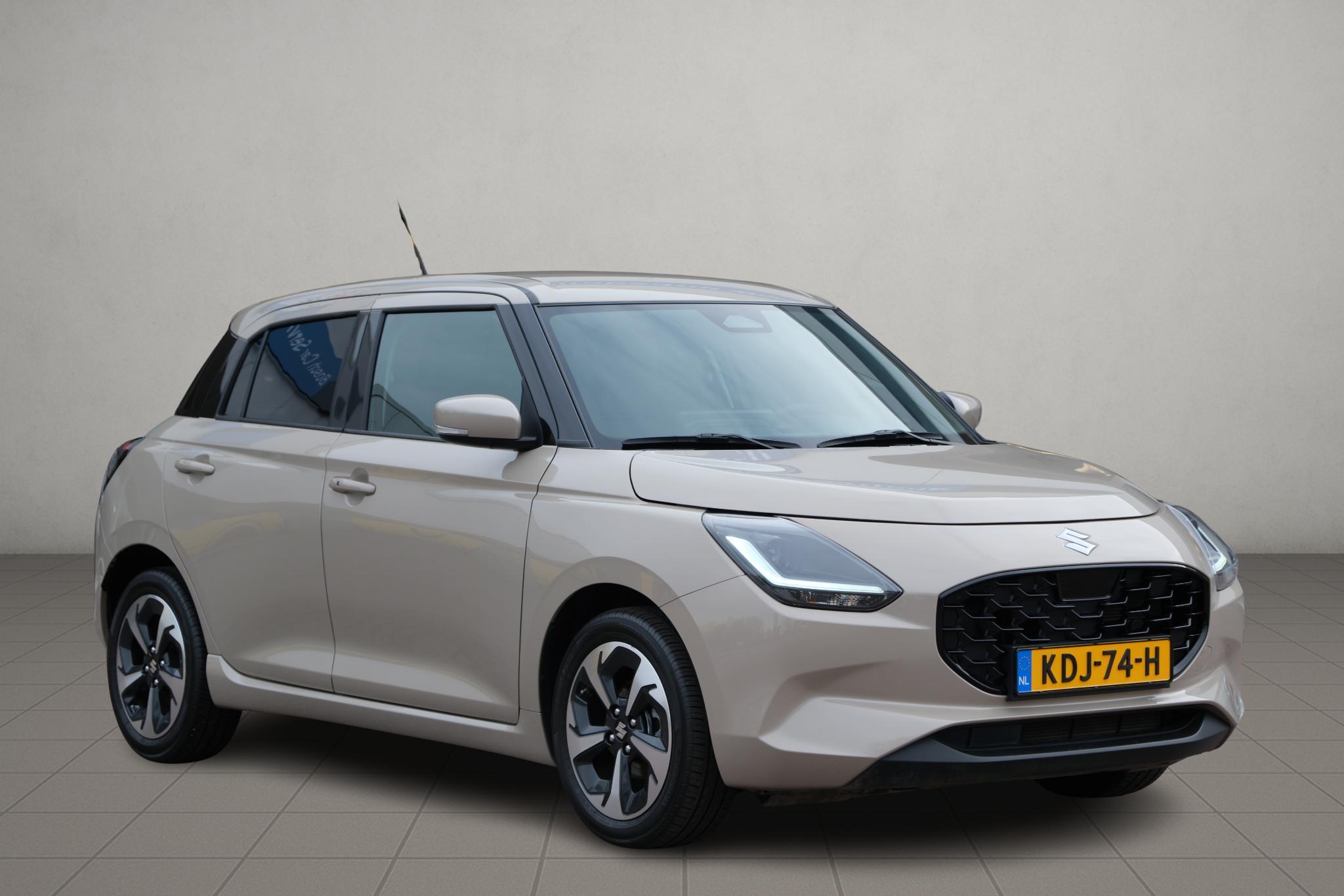 Suzuki Swift 1.2 83pk Style Smart Hybrid | Navi | App Connect | Climate | Adaptive Cruise | Camera | Keyless | Stoelverwarming afbeelding 1