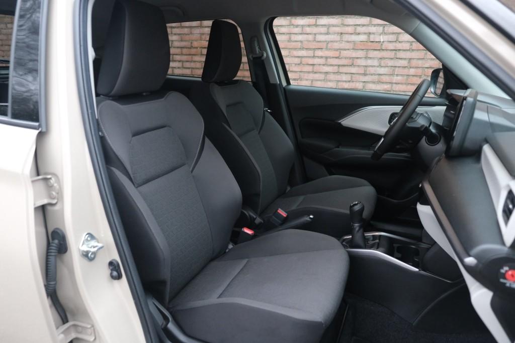 Suzuki Swift 1.2 83pk Style Smart Hybrid | Navi | App Connect | Climate | Adaptive Cruise | Camera | Keyless | Stoelverwarming afbeelding 8