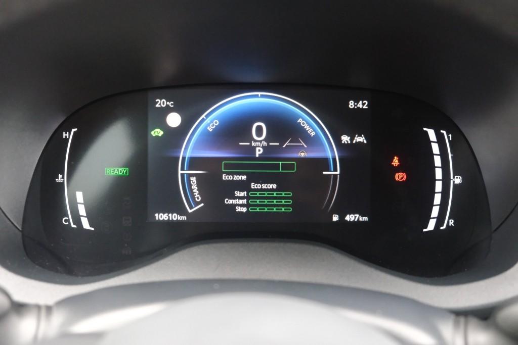 Toyota Yaris Cross 1.5 Hybrid 115pk CVT Dynamic | Comfort Pack | App Connect | Adaptive Cruise | Full LED | Camera | Keyless | Blind Spot | Stoelverwarming afbeelding 11