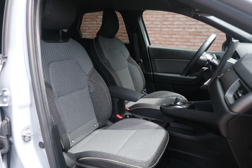 Renault Captur 1.8 E-Tech full hybrid 160pk techno | Navi | App Connect | Climate | Adaptive Cruise | Keyless | Camera | Winter Pakket afbeelding 6