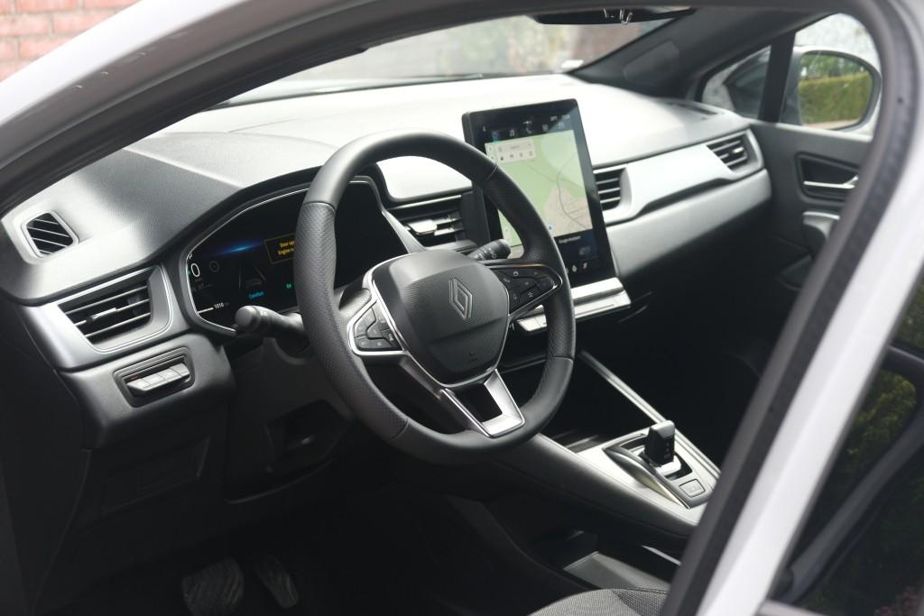 Renault Captur 1.8 E-Tech full hybrid 160pk techno | Navi | App Connect | Climate | Adaptive Cruise | Keyless | Camera | Winter Pakket afbeelding 8