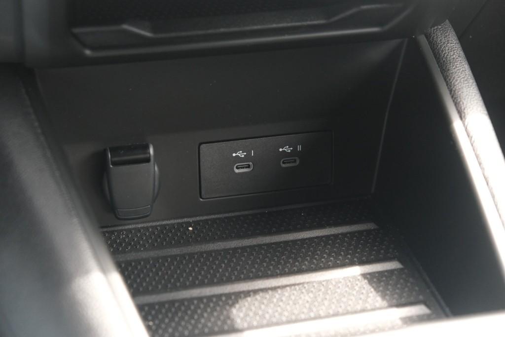 Renault Captur 1.8 E-Tech full hybrid 160pk techno | Navi | App Connect | Climate | Adaptive Cruise | Keyless | Camera | Winter Pakket afbeelding 23