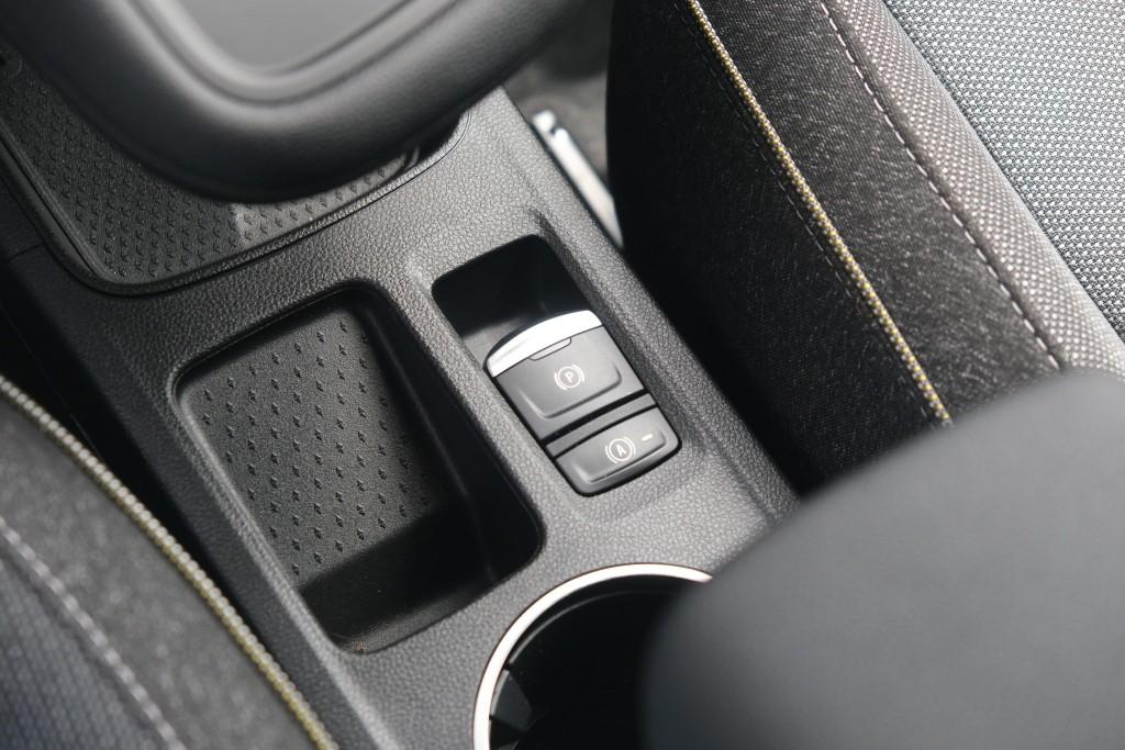 Renault Captur 1.8 E-Tech full hybrid 160pk techno | Navi | App Connect | Climate | Adaptive Cruise | Keyless | Camera | Winter Pakket afbeelding 25