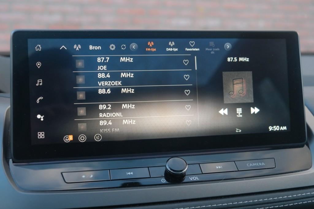 Nissan QASHQAI 1.3 MHEV 158pk Xtronic N-Connecta | Navi | App Connect | Adaptive Cruise | Panoramadak | Keyless | 360° Camera | Elektrische Achterklep | Cold Pack afbeelding 18