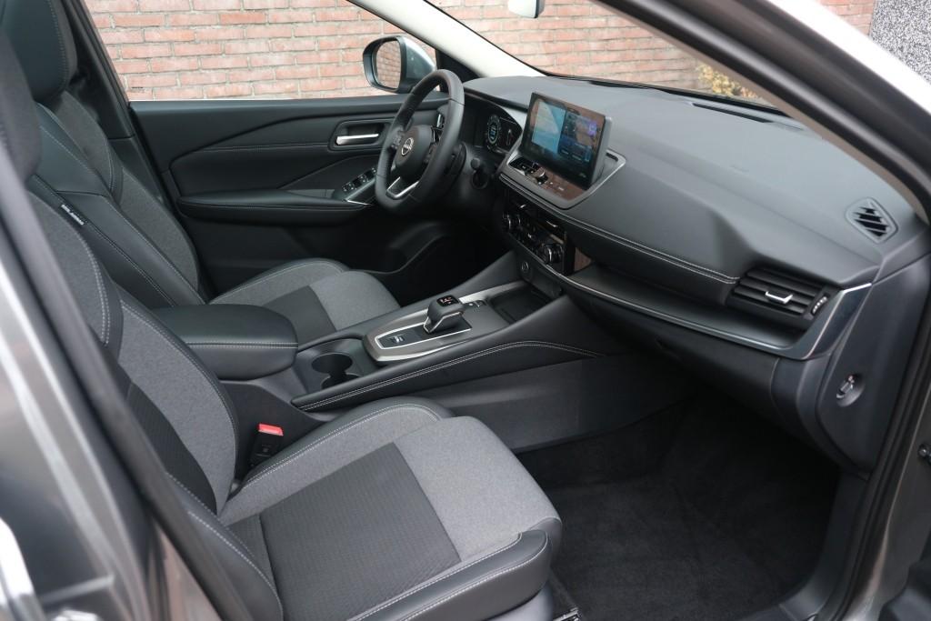 Nissan QASHQAI 1.3 MHEV 158pk Xtronic N-Connecta | Navi | App Connect | Adaptive Cruise | Panoramadak | Keyless | 360° Camera | Elektrische Achterklep | Cold Pack afbeelding 4