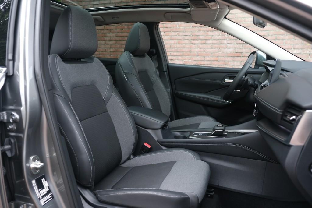 Nissan QASHQAI 1.3 MHEV 158pk Xtronic N-Connecta | Navi | App Connect | Adaptive Cruise | Panoramadak | Keyless | 360° Camera | Elektrische Achterklep | Cold Pack afbeelding 6