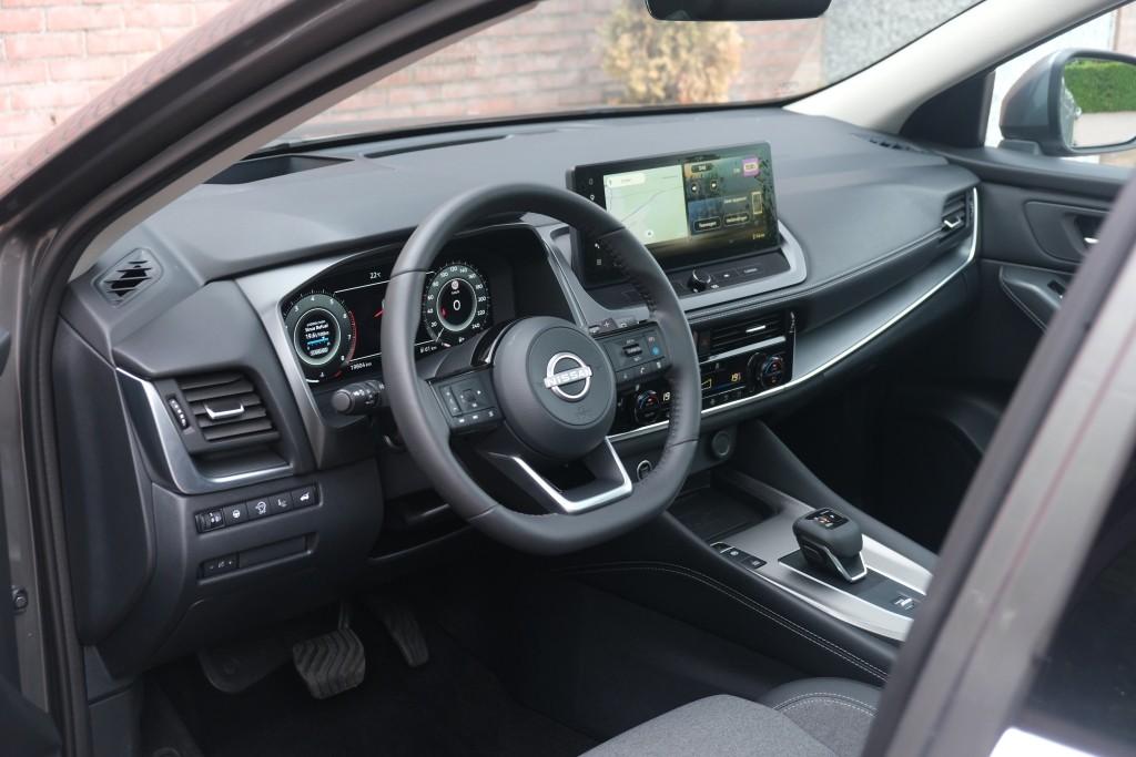Nissan QASHQAI 1.3 MHEV 158pk Xtronic N-Connecta | Navi | App Connect | Adaptive Cruise | Panoramadak | Keyless | 360° Camera | Elektrische Achterklep | Cold Pack afbeelding 8