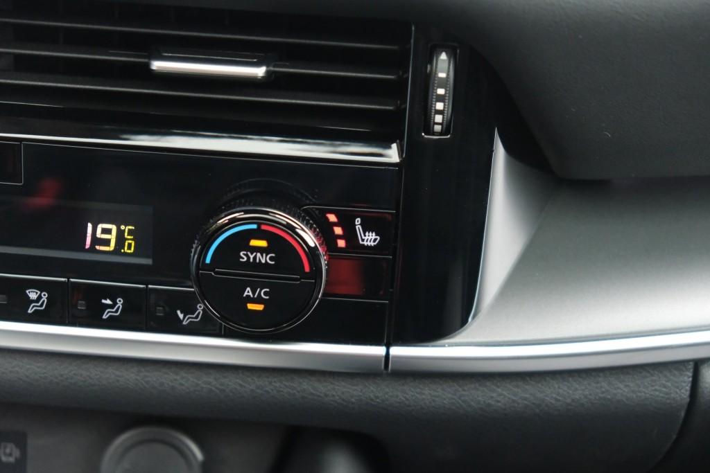 Nissan QASHQAI 1.3 MHEV 158pk Xtronic N-Connecta | Navi | App Connect | Adaptive Cruise | Panoramadak | Keyless | 360° Camera | Elektrische Achterklep | Cold Pack afbeelding 25