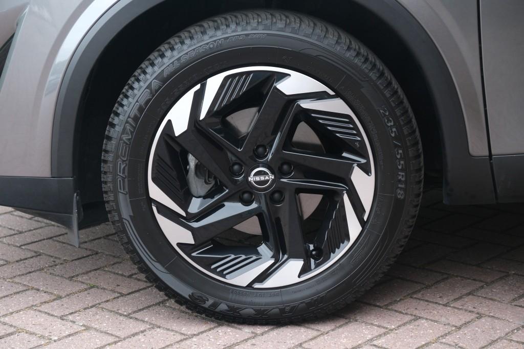 Nissan QASHQAI 1.3 MHEV 158pk Xtronic N-Connecta | Navi | App Connect | Adaptive Cruise | Panoramadak | Keyless | 360° Camera | Elektrische Achterklep | Cold Pack afbeelding 32