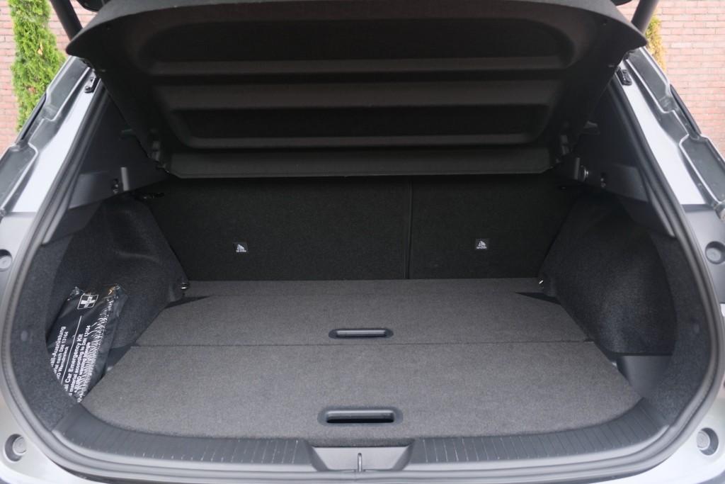 Nissan QASHQAI 1.3 MHEV 158pk Xtronic N-Connecta | Navi | App Connect | Adaptive Cruise | Panoramadak | Keyless | 360° Camera | Elektrische Achterklep | Cold Pack afbeelding 35