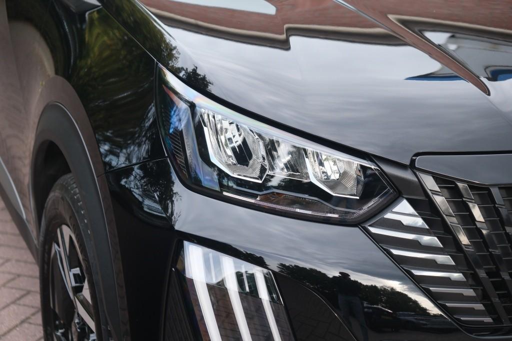 Peugeot 2008 1.2 Hybrid 145pk e-DCS6 Allure | Navi | App Connect | Climate | Cruise | Keyless | PDC afbeelding 2
