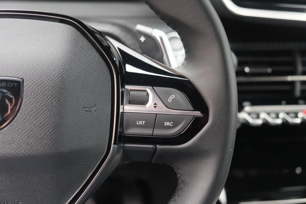 Peugeot 2008 1.2 Hybrid 145pk e-DCS6 Allure | Navi | App Connect | Climate | Cruise | Keyless | PDC afbeelding 9