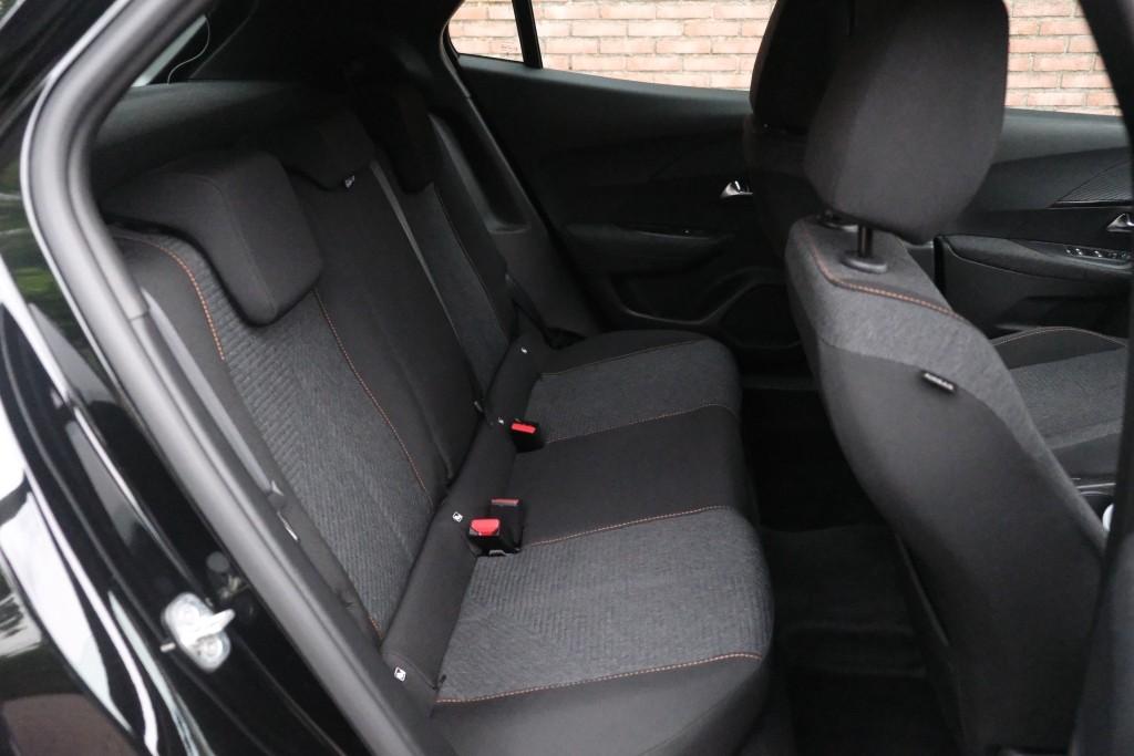 Peugeot 2008 1.2 Hybrid 145pk e-DCS6 Style | App Connect | Climate | Cruise | PDC | Metallic afbeelding 3