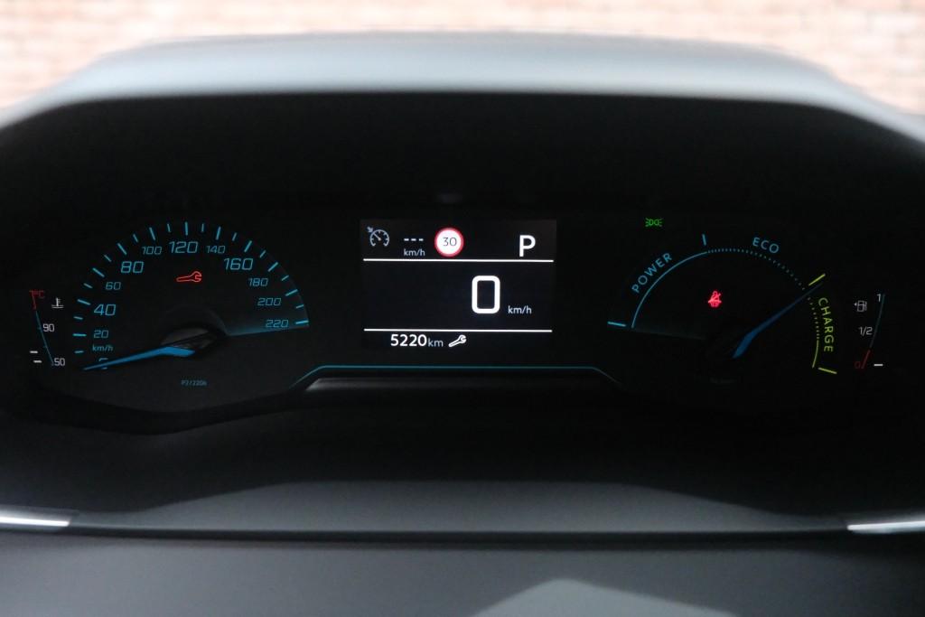 Peugeot 2008 1.2 Hybrid 145pk e-DCS6 Style | App Connect | Climate | Cruise | PDC | Metallic afbeelding 11