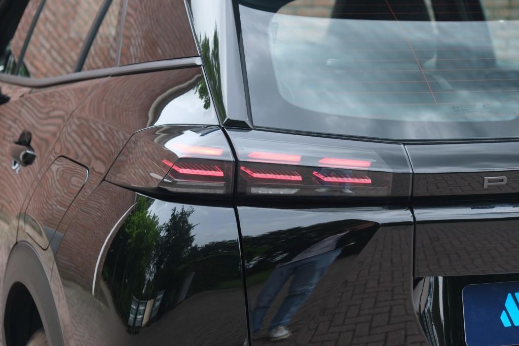Peugeot 2008 1.2 Hybrid 145pk e-DCS6 Style | App Connect | Climate | Cruise | PDC | Metallic afbeelding 25