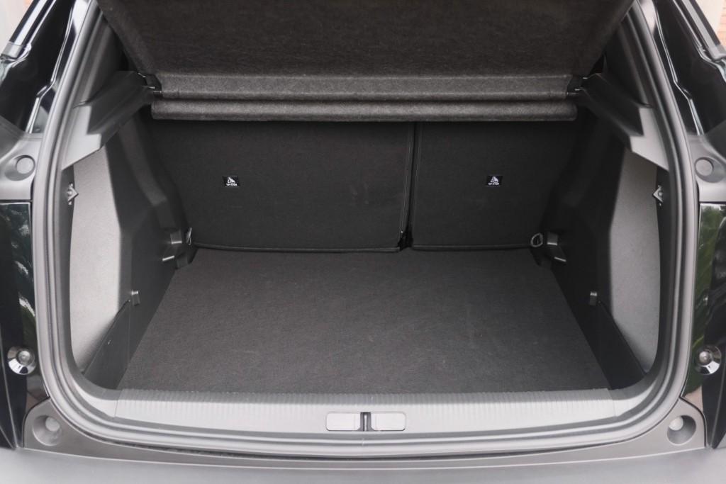 Peugeot 2008 1.2 Hybrid 145pk e-DCS6 Style | App Connect | Climate | Cruise | PDC | Metallic afbeelding 27