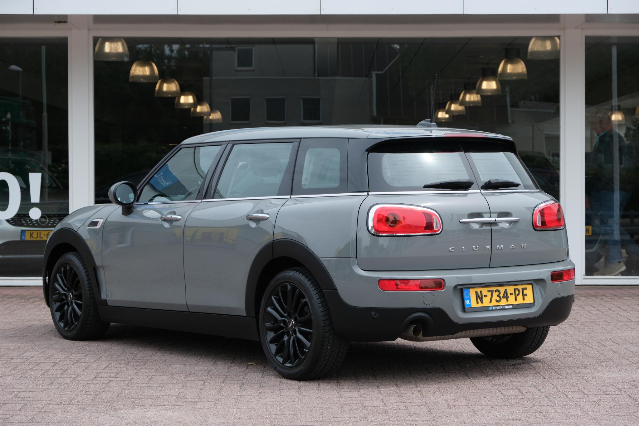 MINI Clubman 1.5 One 102pk Salt | Climate | PDC | Stoelverwarming | 18" velgen afbeelding 24