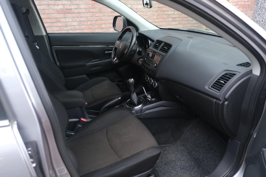 Mitsubishi ASX 1.6 117pk Cleartec Bright+ | Climate | Cruise | PDC | Metallic afbeelding 4