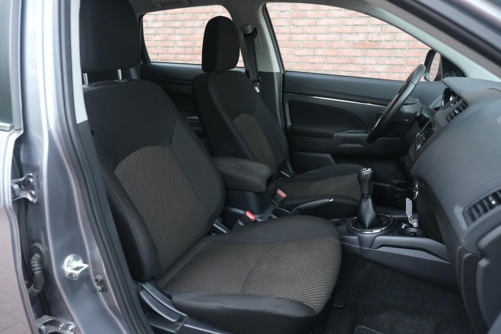 Mitsubishi ASX 1.6 117pk Cleartec Bright+ | Climate | Cruise | PDC | Metallic afbeelding 6