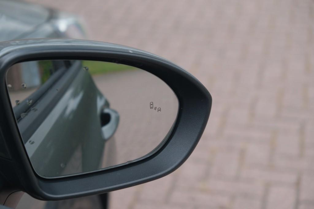 Opel Astra 1.2 Turbo 145pk Sports Tourer Ultimate | Navi | App Connect | Climate | Cruise | Keyless | Camera | Winter Pakket | Trekhaak afbeelding 25
