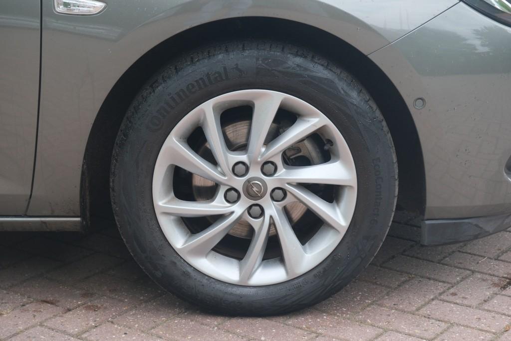 Opel Astra 1.2 Turbo 145pk Sports Tourer Ultimate | Navi | App Connect | Climate | Cruise | Keyless | Camera | Winter Pakket | Trekhaak afbeelding 28