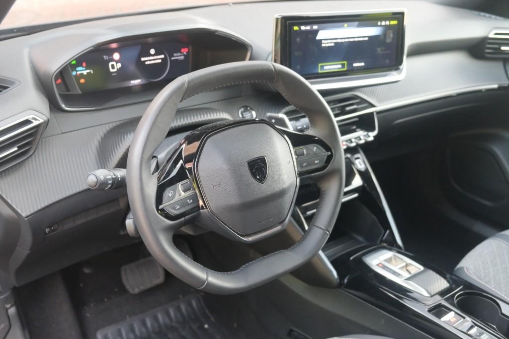 Peugeot 2008 1.2 Hybrid 145pk e-DCS6 Allure | Navi | App Connect | Climate | Cruise | Keyless | PDC afbeelding 7