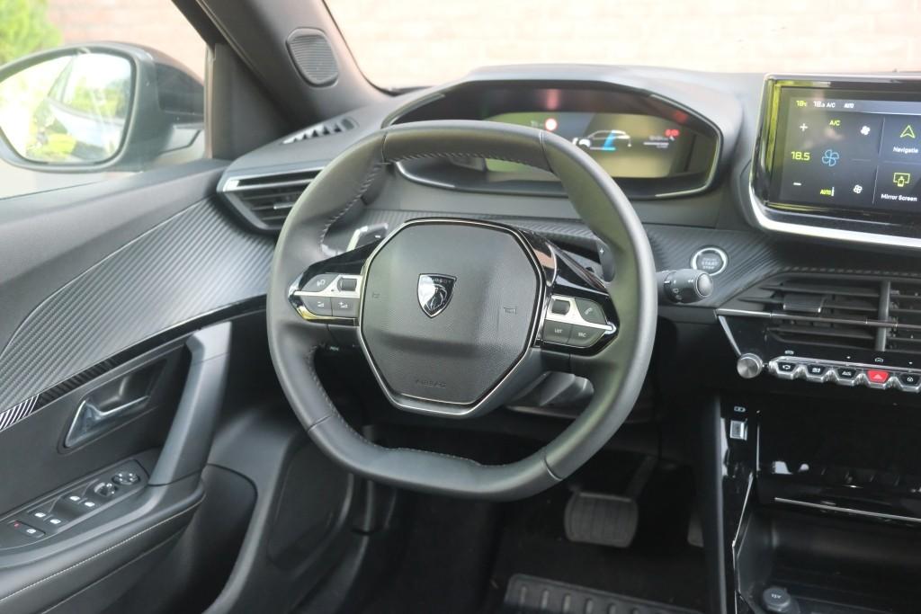Peugeot 2008 1.2 Hybrid 145pk e-DCS6 Allure | Navi | App Connect | Climate | Cruise | Keyless | PDC afbeelding 12