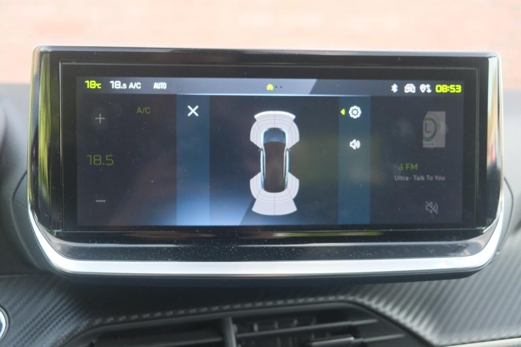 Peugeot 2008 1.2 Hybrid 145pk e-DCS6 Allure | Navi | App Connect | Climate | Cruise | Keyless | PDC afbeelding 19