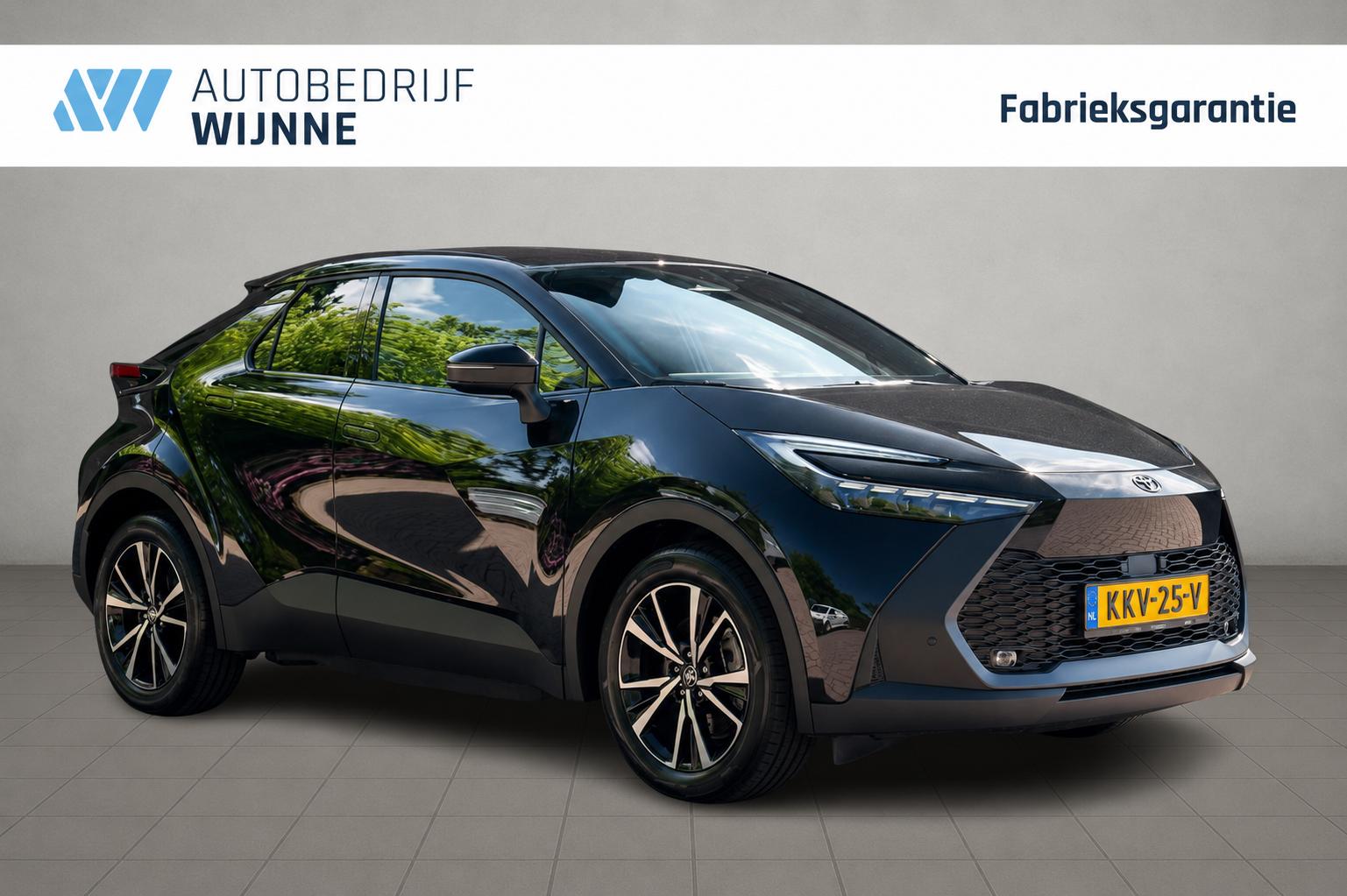 Toyota C-HR 2.0 Plug-in Hybrid 220pk Dynamic | Navi | App Connect | Climate | Adaptive Cruise | Camera | Keyless | Dodehoek | Winter Pakket afbeelding 1