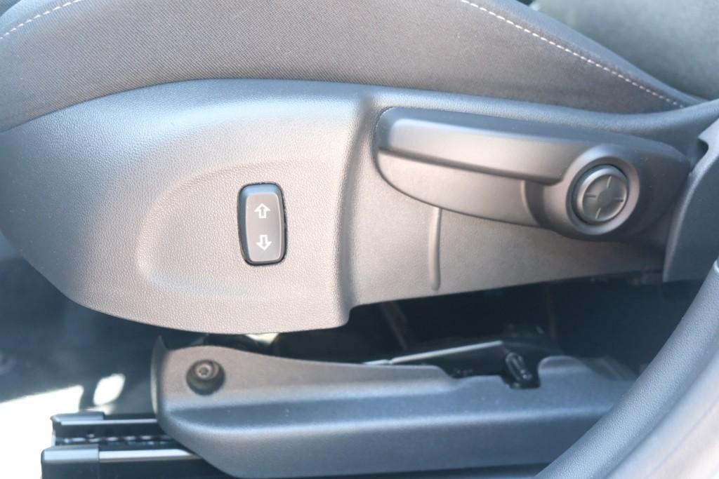 Opel Crossland 1.2 Turbo 130pk Aut. Elegance | Navi | App Connect | Cruise | Climate | Camera | PDC | Metallic afbeelding 24