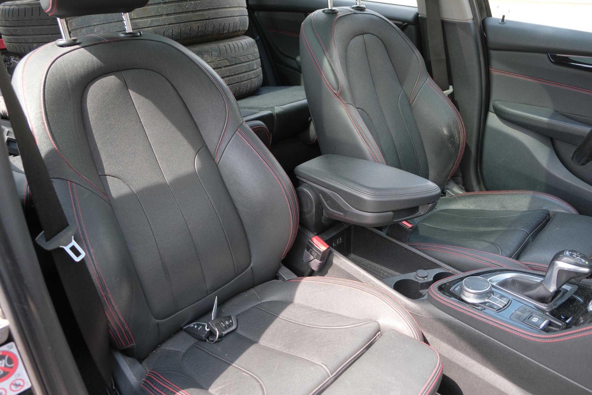 BMW 2 Serie Gran Tourer 220i 192pk Aut. High Executive | Adaptive Cruise | Keyless | Harman/Kardon | Pano | Camera | Leer | Trekhaak afbeelding 6