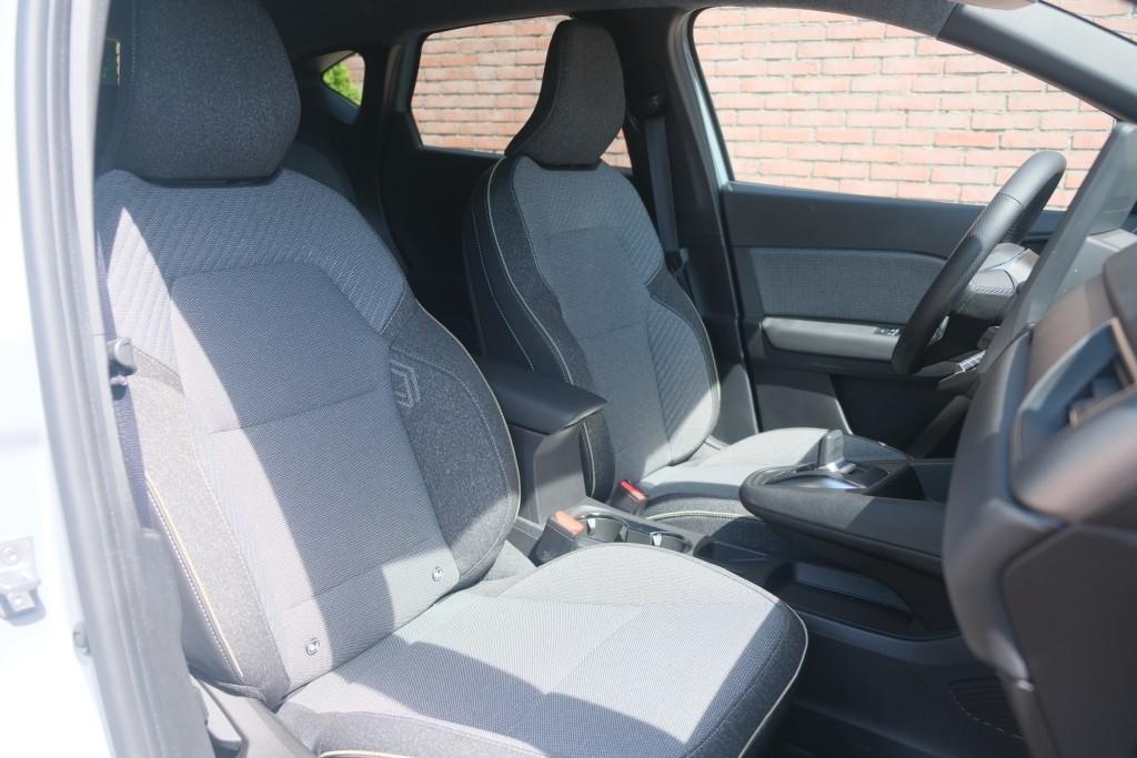 Renault Captur 1.8 E-Tech full hybrid 160pk techno | Navi | App Connect | Climate | Adaptive Cruise | Keyless | Camera | Winter Pakket afbeelding 5