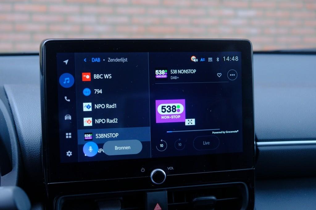 Toyota Yaris Cross 1.5 Hybrid 116pk CVT Dynamic | Comfort Pack | App Connect | Adaptive Cruise | Full LED | Camera | Keyless | Blind Spot | Stoelverwarming afbeelding 15