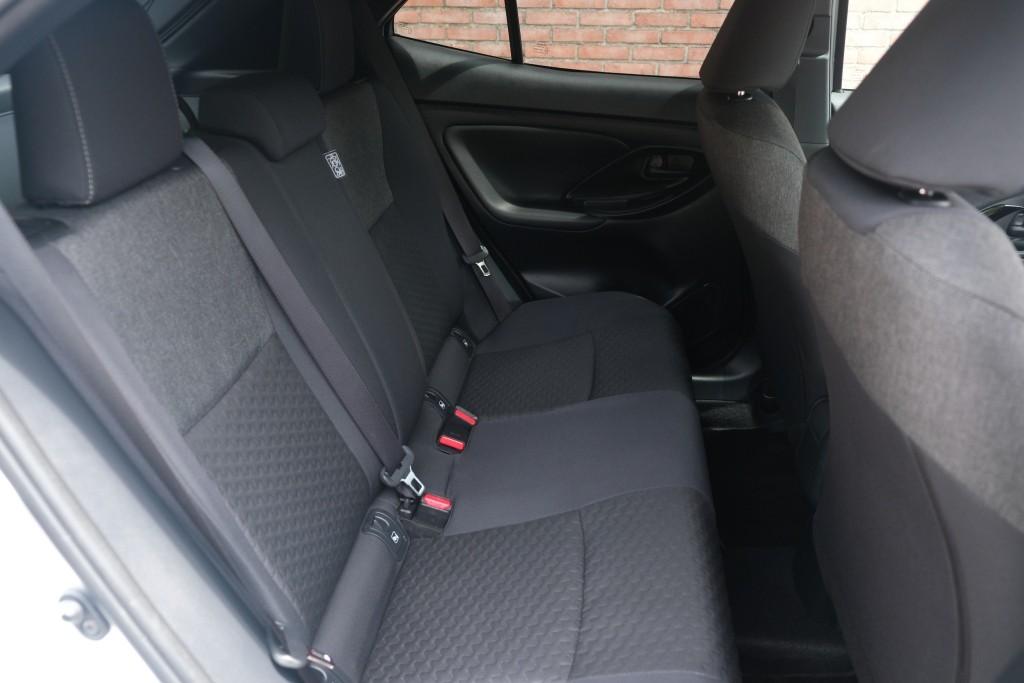 Toyota Yaris Cross 1.5 Hybrid 116pk CVT Dynamic | Private Lease vanaf € 429,- p.m. afbeelding 3